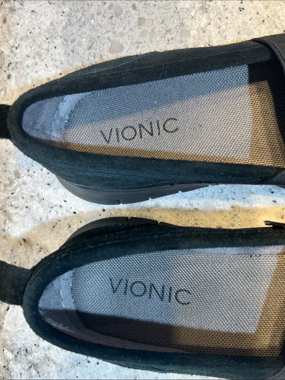 Vionic Kristi Black Suede Slip On Orthotic Flats Size 6.5 EUC - Picture 2 of 10
